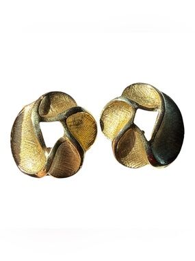 Crown Trifari sculptural knot gold tone clip on earrings